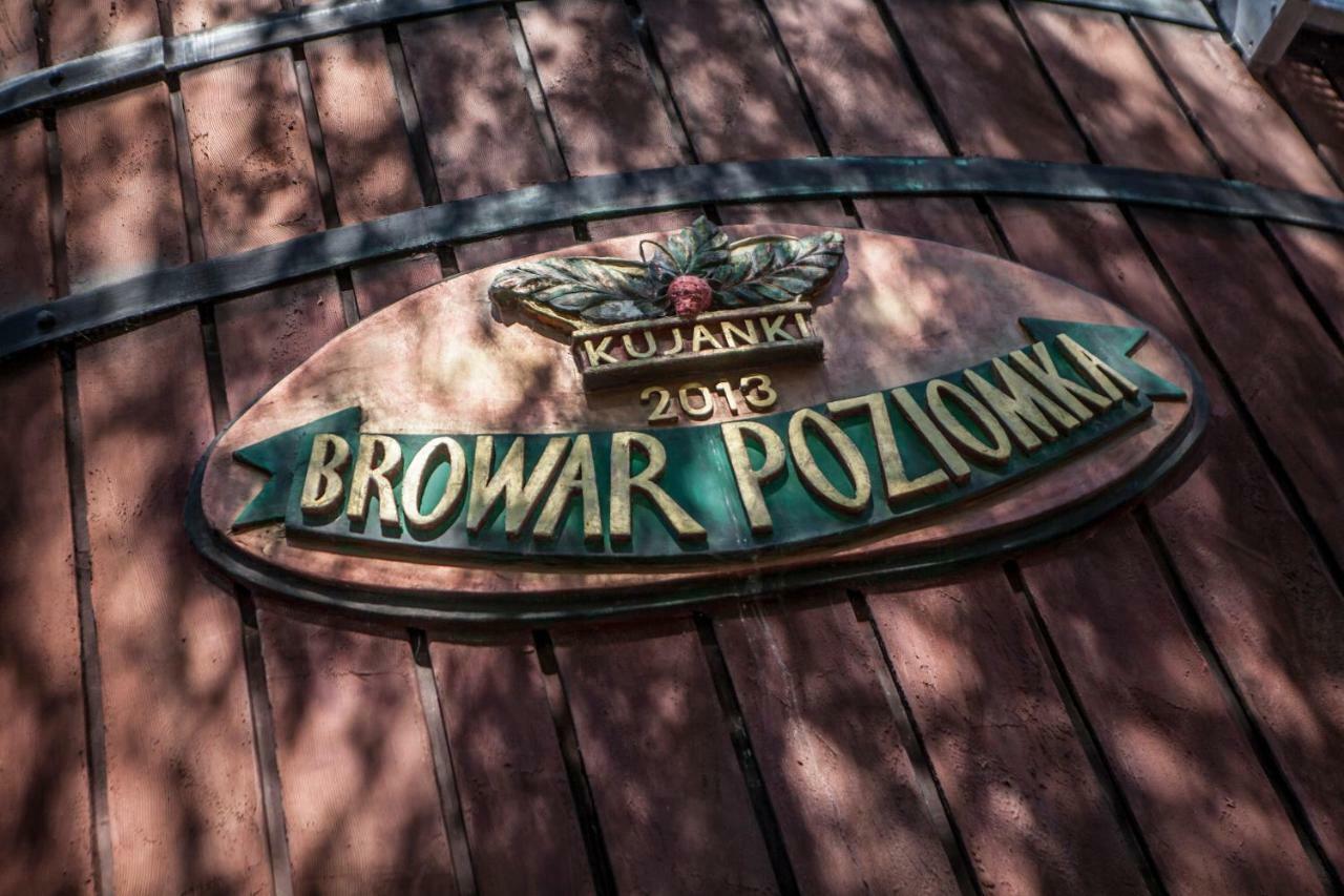 Poziomka Hotel Kujan Eksteriør billede