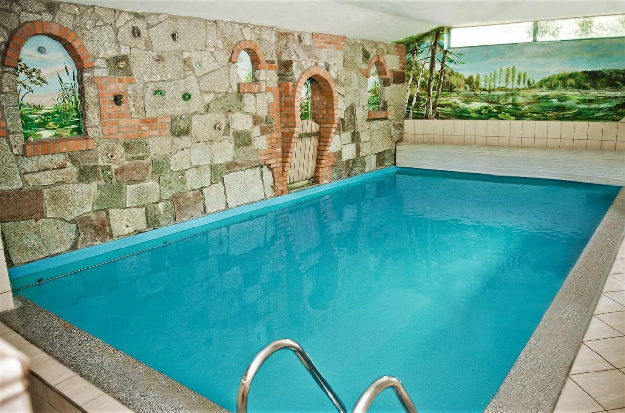 Poziomka Hotel Kujan Eksteriør billede